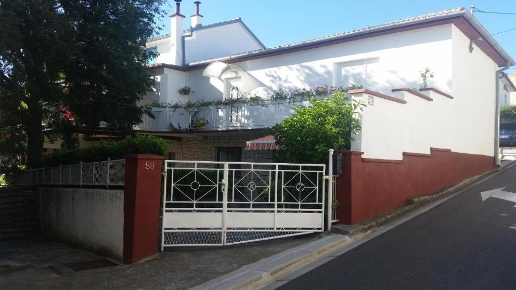 נובי ווינודולסקי Apartment Dario מראה חיצוני תמונה